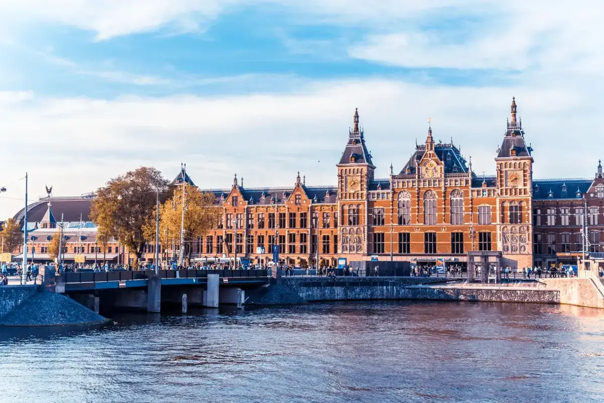 Amsterdam πλοίο προορισμός