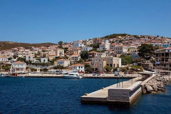 Ακτοπλοϊκός προορισμός Οινούσσες