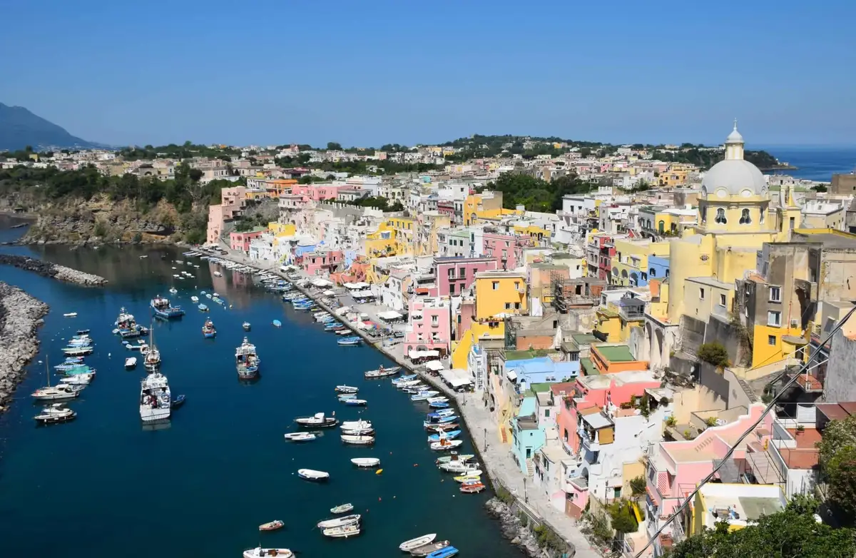 Ακτοπλοϊκός προορισμός Procida