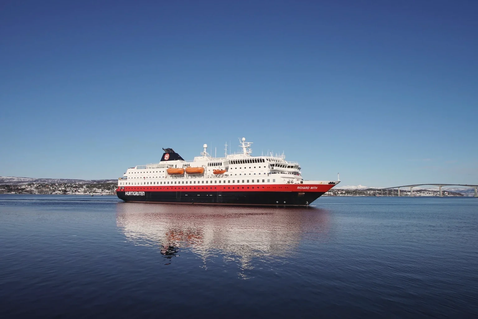 Πλοίο της Hurtigruten