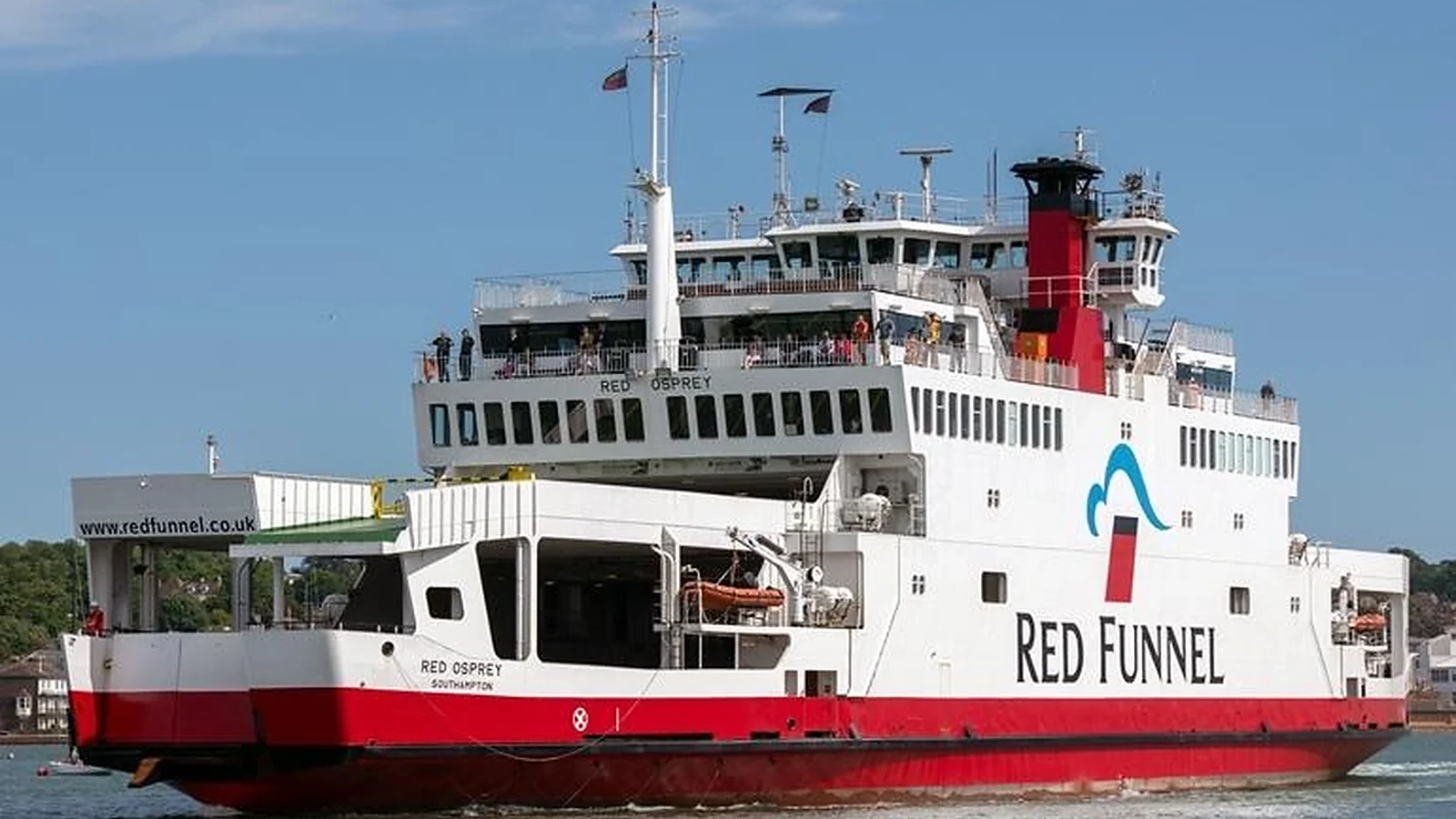 Red Funnel πλοίο